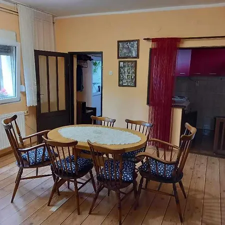 דירה Smestaj Veljkovic בלה צרקבה