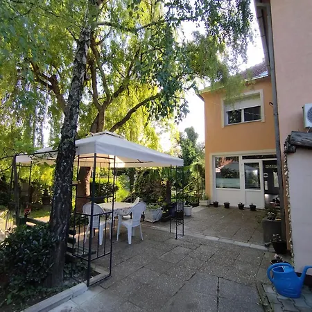 Smestaj Veljkovic דירה *